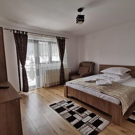 Casa Dana Olteanu Hotel Moeciu De Sus Bagian luar foto