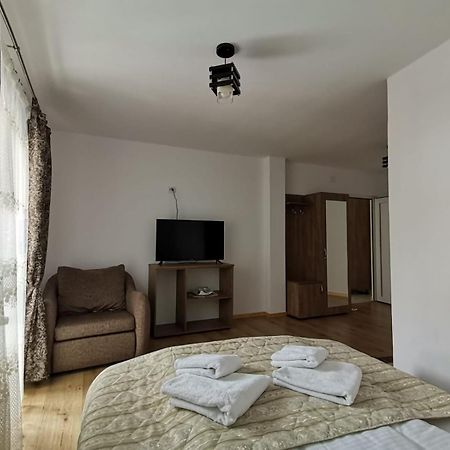 Casa Dana Olteanu Hotel Moeciu De Sus Bagian luar foto