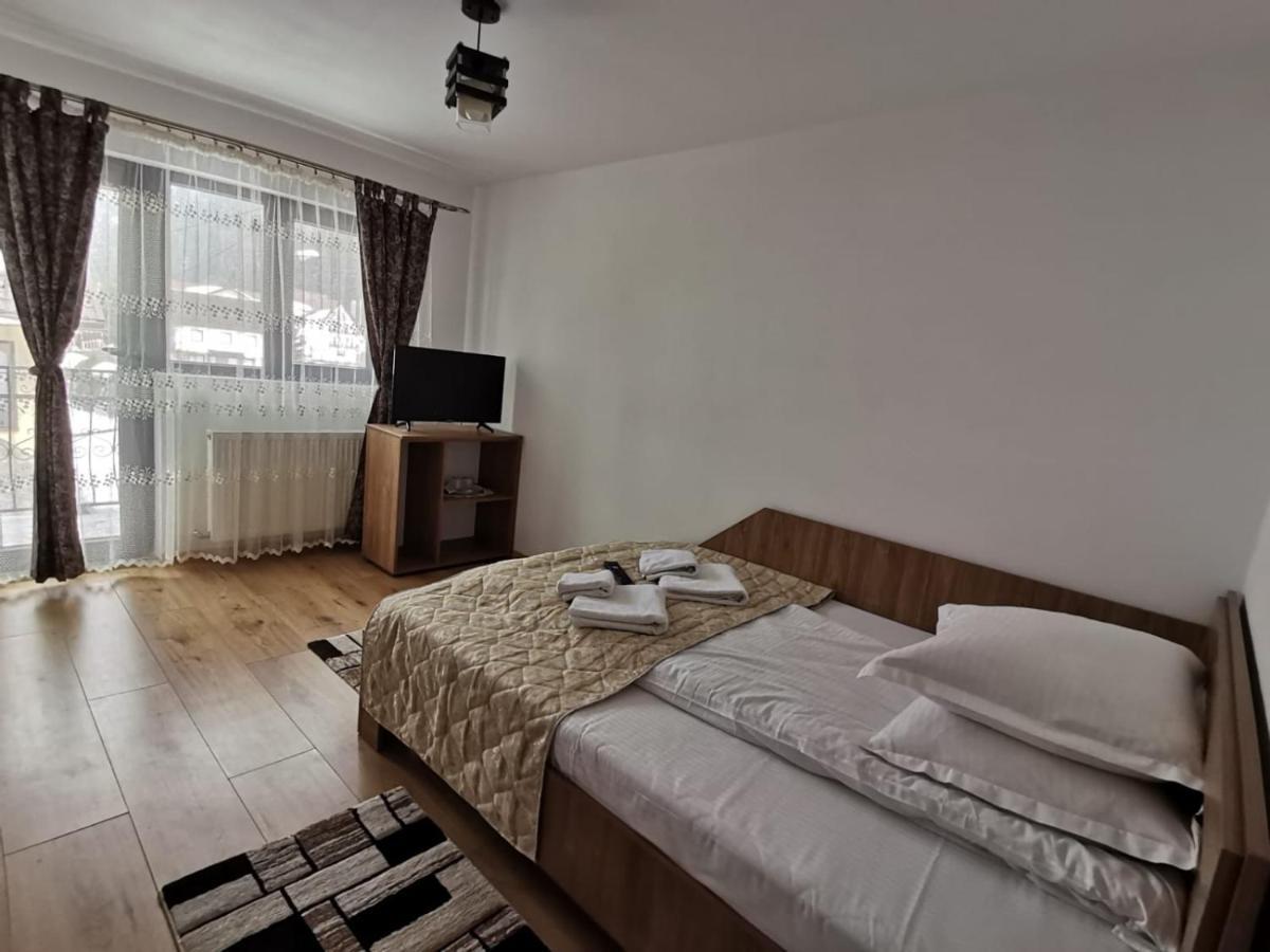 Casa Dana Olteanu Hotel Moeciu De Sus Bagian luar foto