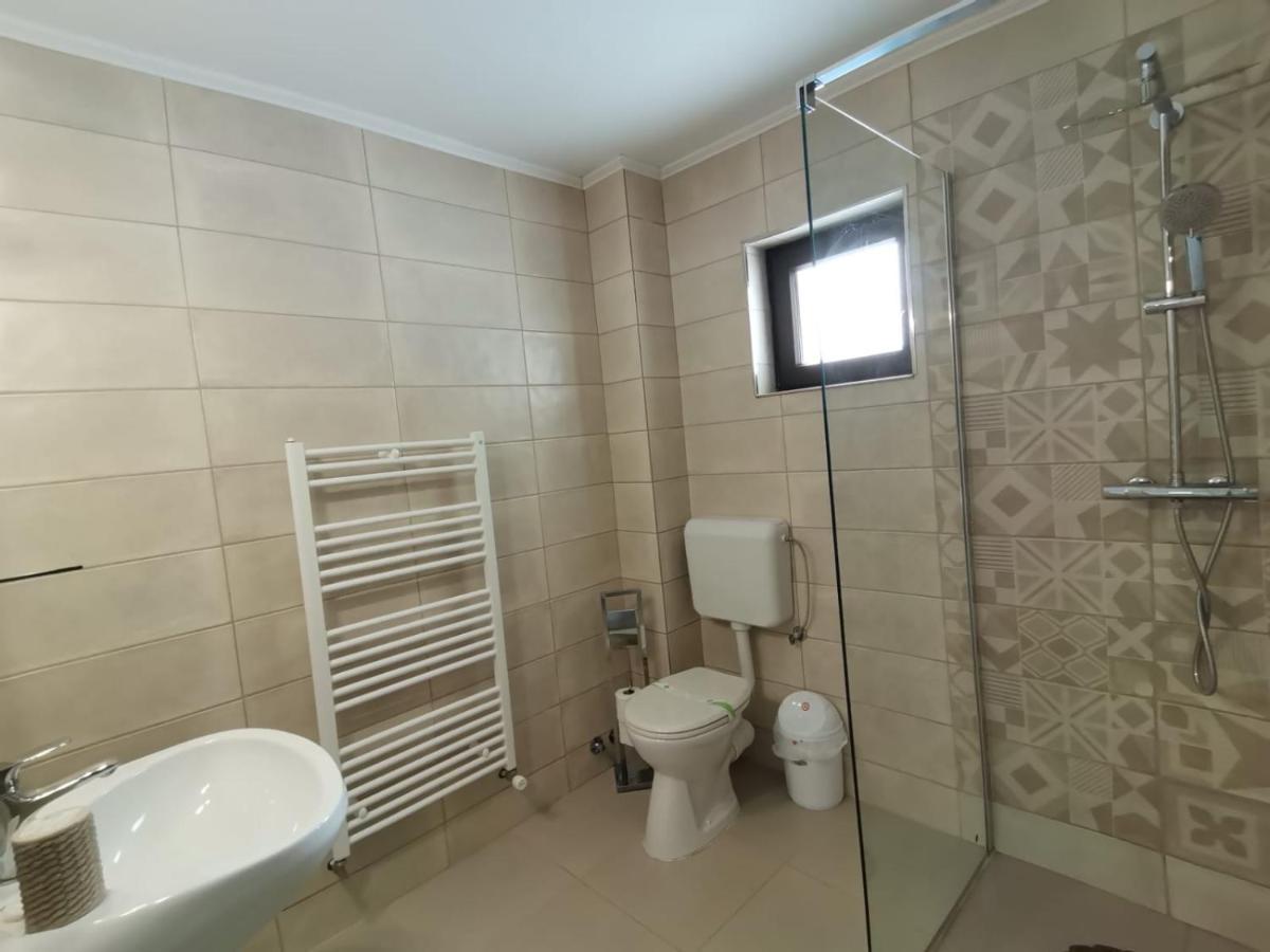 Casa Dana Olteanu Hotel Moeciu De Sus Bagian luar foto