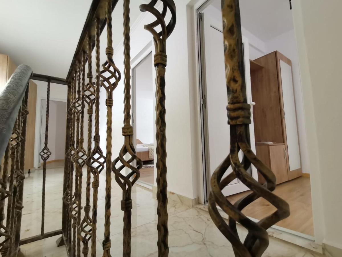 Casa Dana Olteanu Hotel Moeciu De Sus Bagian luar foto